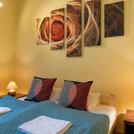 Big Cosy Retro Apt, Free Parking, 15Min Oldtown & Kazimierz - By Homelike 克拉科夫 外观 照片