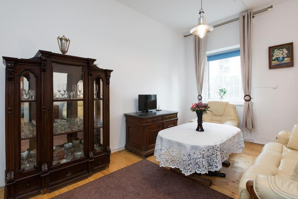 Big Cosy Retro Apt, Free Parking, 15Min Oldtown & Kazimierz - By Homelike 克拉科夫 外观 照片